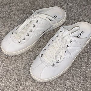 Tretorn slip on